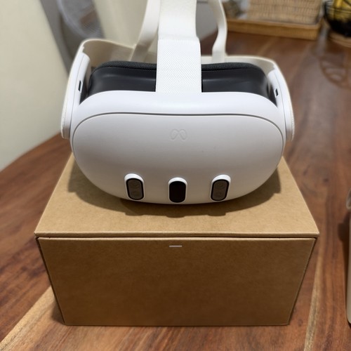 Meta quest headset - vr,